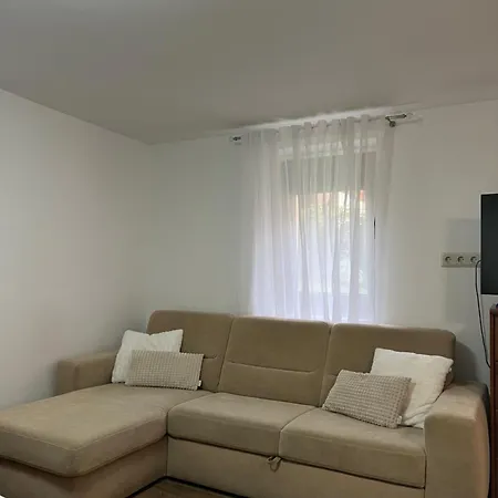 Deryne Apartman Balatonfured Exterior photo